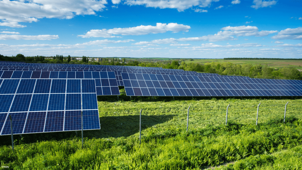 zona rual com paineis solares